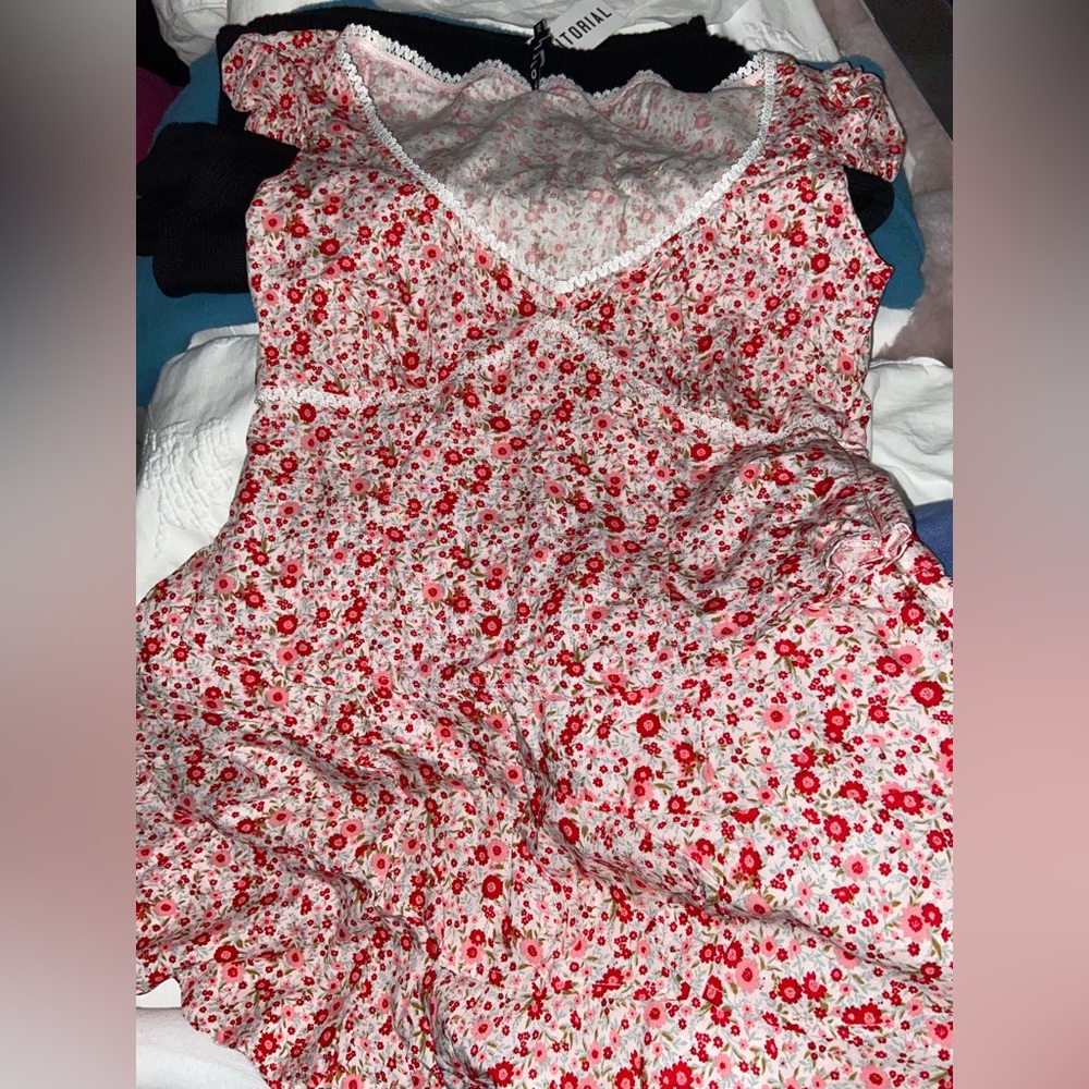 Motel matching top and mini skirt set - pink/red floral - Picture 3 of 3